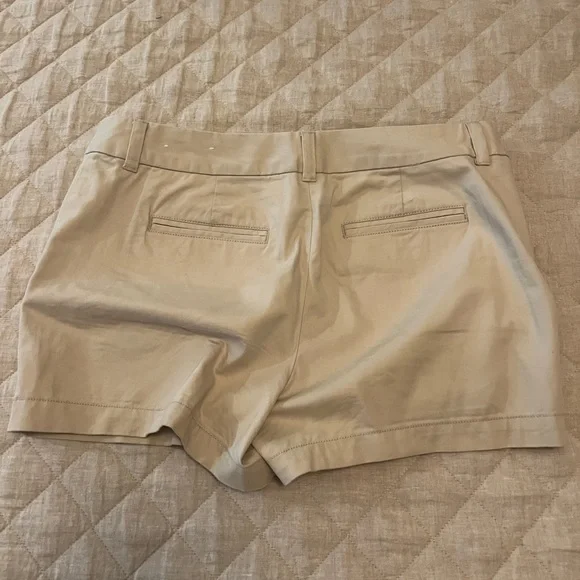 Ann Taylor Loft Riviera Shorts in Doubleweave - Picture 4 of 4